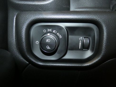 Used 2025 RAM 2500 Tradesman AWD/4WD image 18