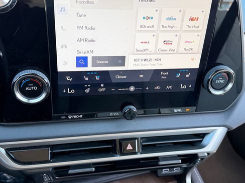 Certified 2023 Lexus RX 350 Premium w/ Accessory Package (Z1) FWD image 23