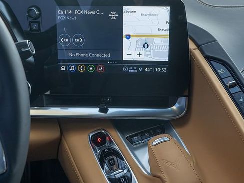 Used 2023 Chevrolet Corvette Stingray Premium Cpe w/ Z51 Performance Package image 17