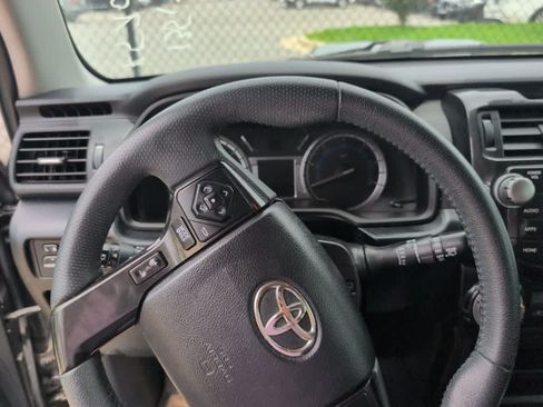 Used 2019 Toyota 4Runner TRD Off-Road Premium AWD/4WD image 9