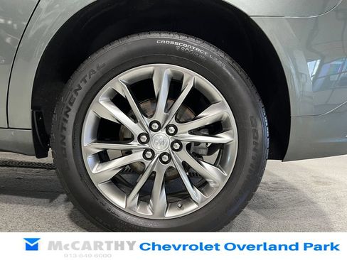 Used 2022 Buick Enclave Avenir w/ Avenir Technology Package AWD/4WD image 37
