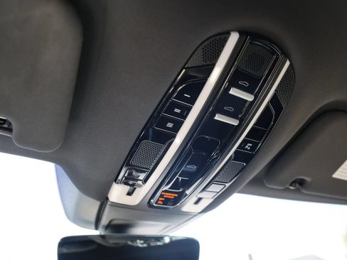 Used 2019 Porsche Panamera 4 w/ Premium Package AWD/4WD image 34