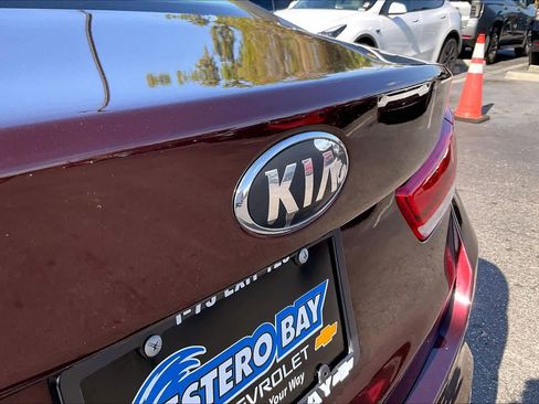 Used 2019 Kia Optima LX image 9