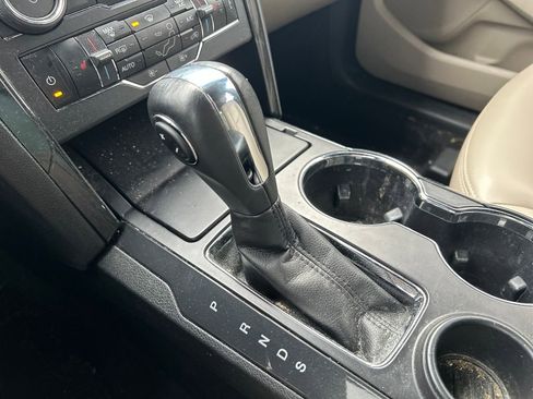 Certified 2019 Ford Explorer XLT w/ Equipment Group 202A image 33