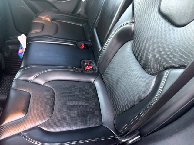 Used 2021 Jeep Cherokee Latitude Lux w/ Sun & Sound Group AWD/4WD image 15