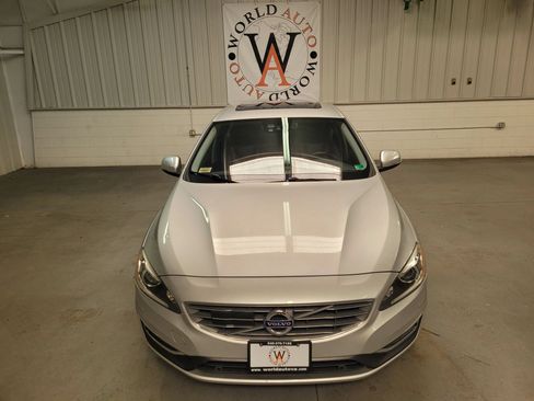 Used 2016 Volvo S60 T5 Inscription Platinum AWD/4WD image 12