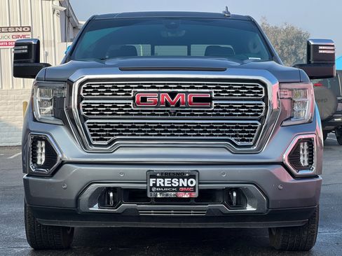 Used 2020 GMC Sierra 1500 Denali w/ Denali Premium Package image 9