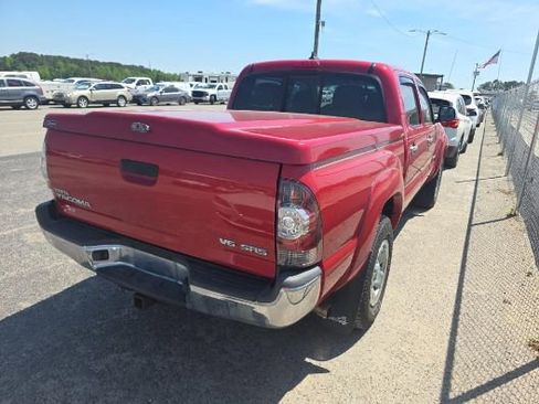 Used 2012 Toyota Tacoma 4x4 Double Cab w/ SR5 Pkg image 4