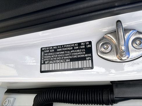 Used 2019 Porsche Cayenne AWD/4WD image 34