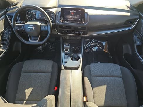 Used 2025 Nissan Rogue SV FWD image 13
