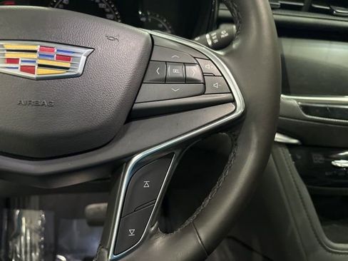 Used 2018 Cadillac XT5 Luxury w/ Driver Awareness Package image 18
