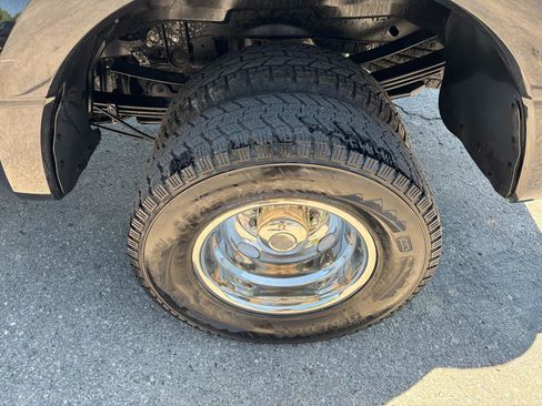 Used 2020 Ford F350 XLT w/ Camper Package AWD/4WD image 19