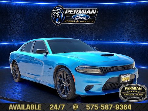 Used 2023 Dodge Charger R/T w/ Plus Group RWD image 6