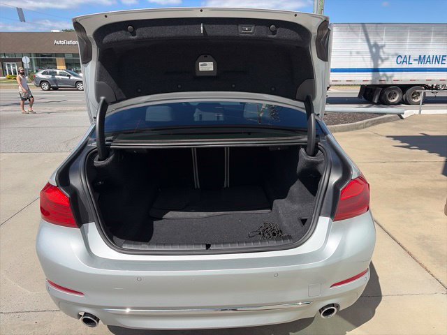 Used 2017 BMW 530i RWD image 10