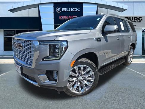Used 2024 GMC Yukon Denali AWD/4WD image 3