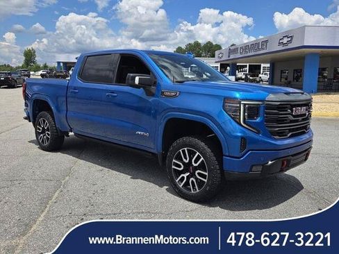 Used 2022 GMC Sierra 1500 AT4 w/ AT4 Premium Package AWD/4WD image 1