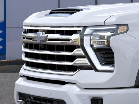 New 2026 Chevrolet Silverado 3500 High Country w/ High Country Premium Package AWD/4WD image 13