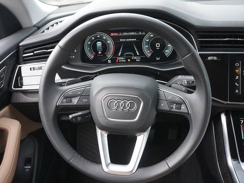 Used 2023 Audi Q8 Prestige AWD/4WD image 51