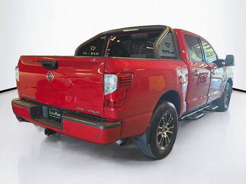 Used 2021 Nissan Titan SV w/ SV Convenience Package image 9