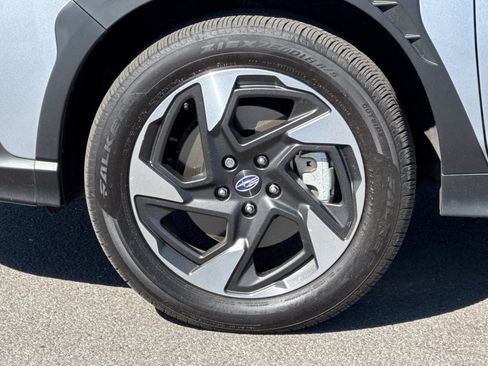 Used 2024 Subaru Crosstrek 2.5i Limited w/ Crosstrek Mirror Package AWD/4WD image 32