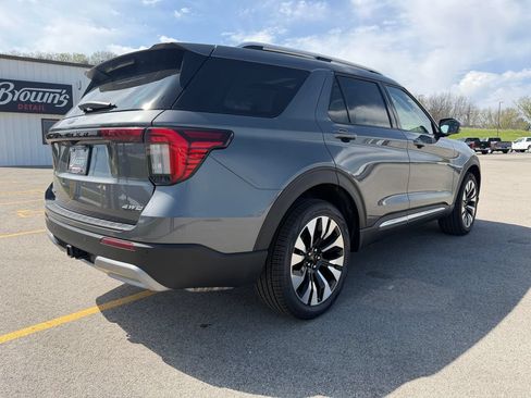 Used 2025 Ford Explorer Platinum w/ LUX Leather Package AWD/4WD image 5