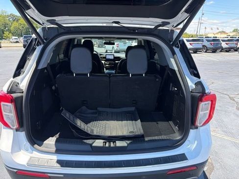 Certified 2021 Ford Explorer Limited w/ Equipment Group 301A AWD/4WD image 11