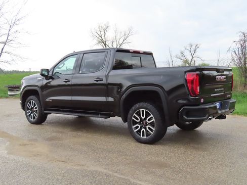 Certified 2025 GMC Sierra 1500 AT4 w/ AT4 Preferred Package AWD/4WD image 25