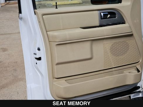 Used 2017 Ford Expedition EL Limited image 14