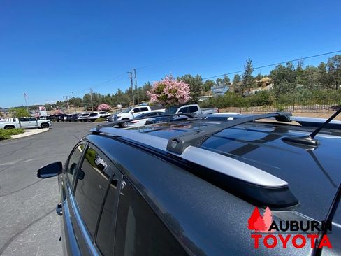Used 2014 Toyota RAV4 XLE AWD/4WD image 9