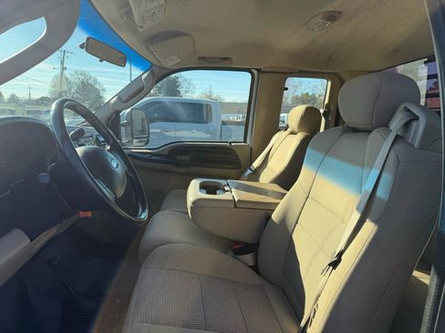 Used 2006 Ford F350 Lariat AWD/4WD image 9