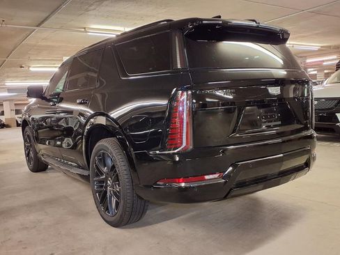New 2026 Cadillac Escalade IQL Sport 1 w/ LPO, ONYX Package AWD/4WD image 10