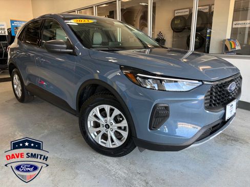 Certified 2023 Ford Escape Active AWD/4WD image 1
