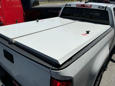 Used 2021 Chevrolet Colorado LT w/ Fleet Safety Package RWD image 18