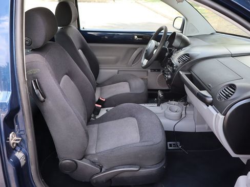 Used 2003 Volkswagen Beetle GL FWD image 21