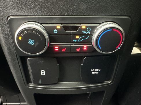 Used 2020 Ford Explorer Limited AWD/4WD image 32