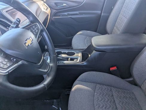 Used 2024 Chevrolet Equinox LT AWD/4WD image 12
