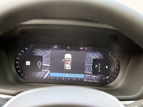 New 2026 Volvo XC60 B5 Plus w/ Protection Package Premier image 15