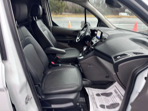 Used 2021 Ford Transit Connect XL image 29