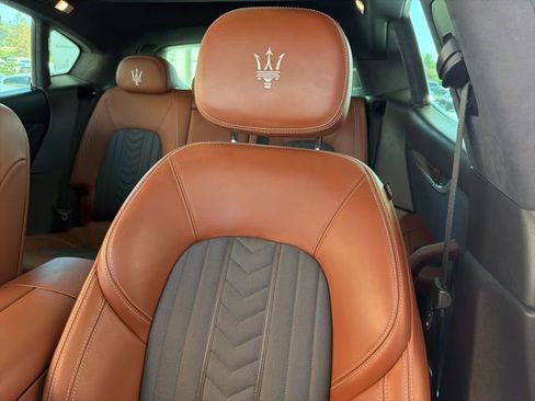 Certified 2022 Maserati Levante GT AWD/4WD image 16
