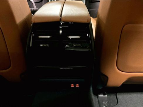 Used 2023 BMW 530e 530e w/ Premium Package image 33