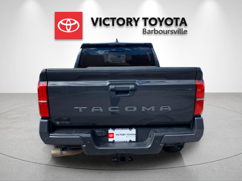 Used 2024 Toyota Tacoma TRD Sport w/ TRD Sport Upgrade Package AWD/4WD image 4