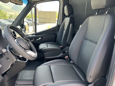 New 2026 Mercedes-Benz Sprinter 2500 image 5