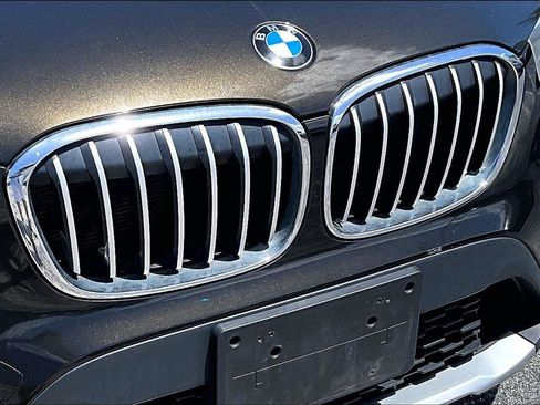 Used 2018 BMW X1 xDrive28i AWD/4WD image 35