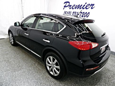Used 2017 INFINITI QX50 AWD image 4