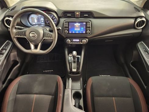 Used 2022 Nissan Versa SR w/ Convenience Package FWD image 4