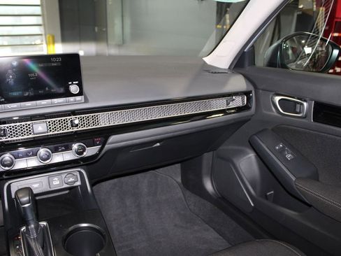 Used 2024 Honda Civic EX image 25