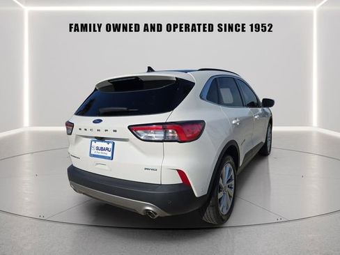 Used 2022 Ford Escape Titanium w/ Titanium Elite Package image 4