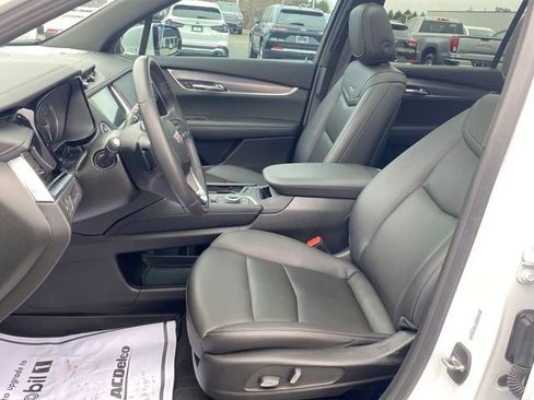 Certified 2024 Cadillac XT6 Luxury w/ LPO, Floor Liner Package image 16