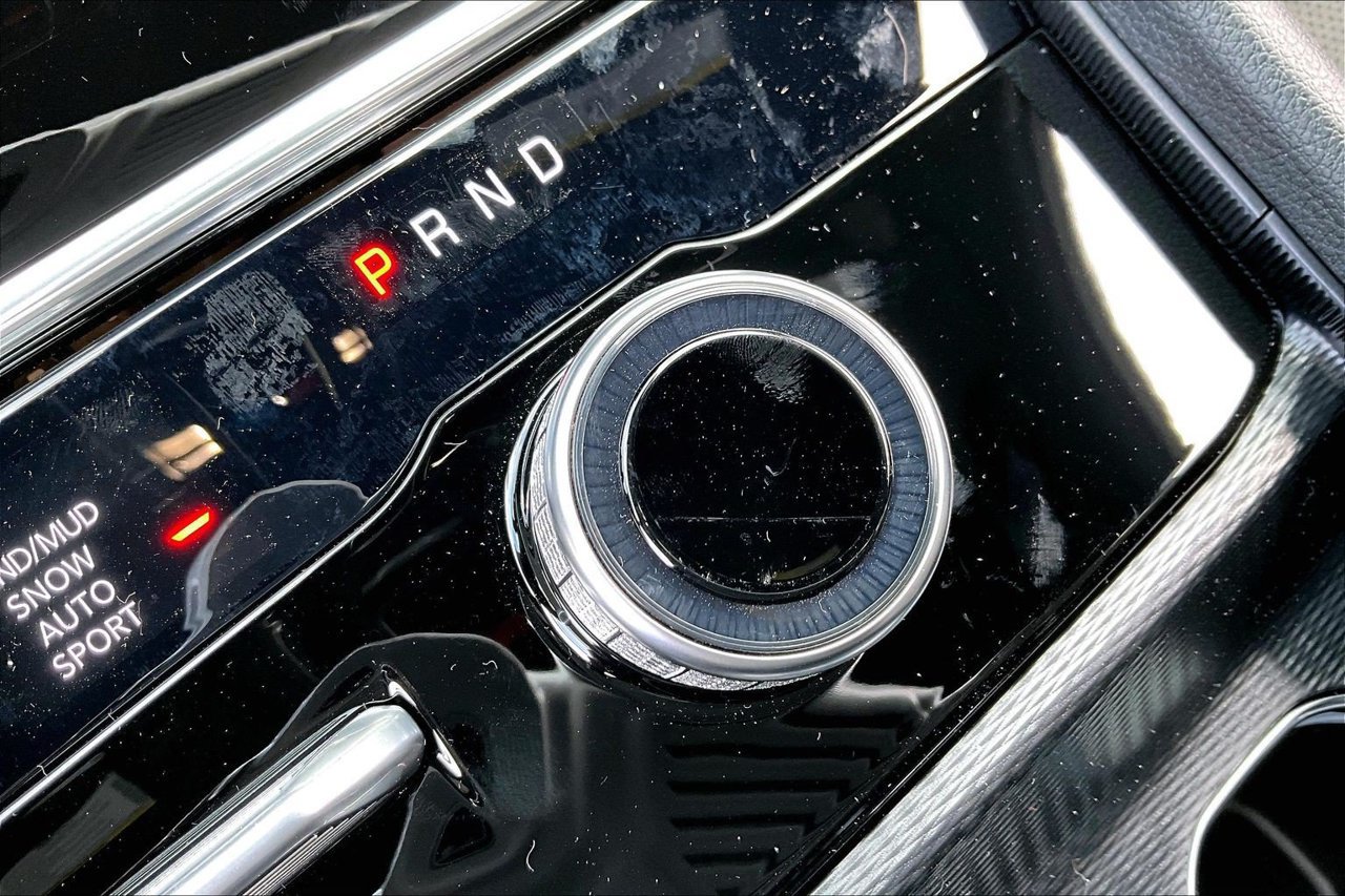 New 2027 Jeep Grand Cherokee Altitude AWD/4WD image 29