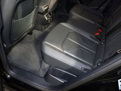 Used 2023 Audi Q3 2.0T Premium Plus image 28